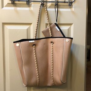 Jimeila Everything Tote